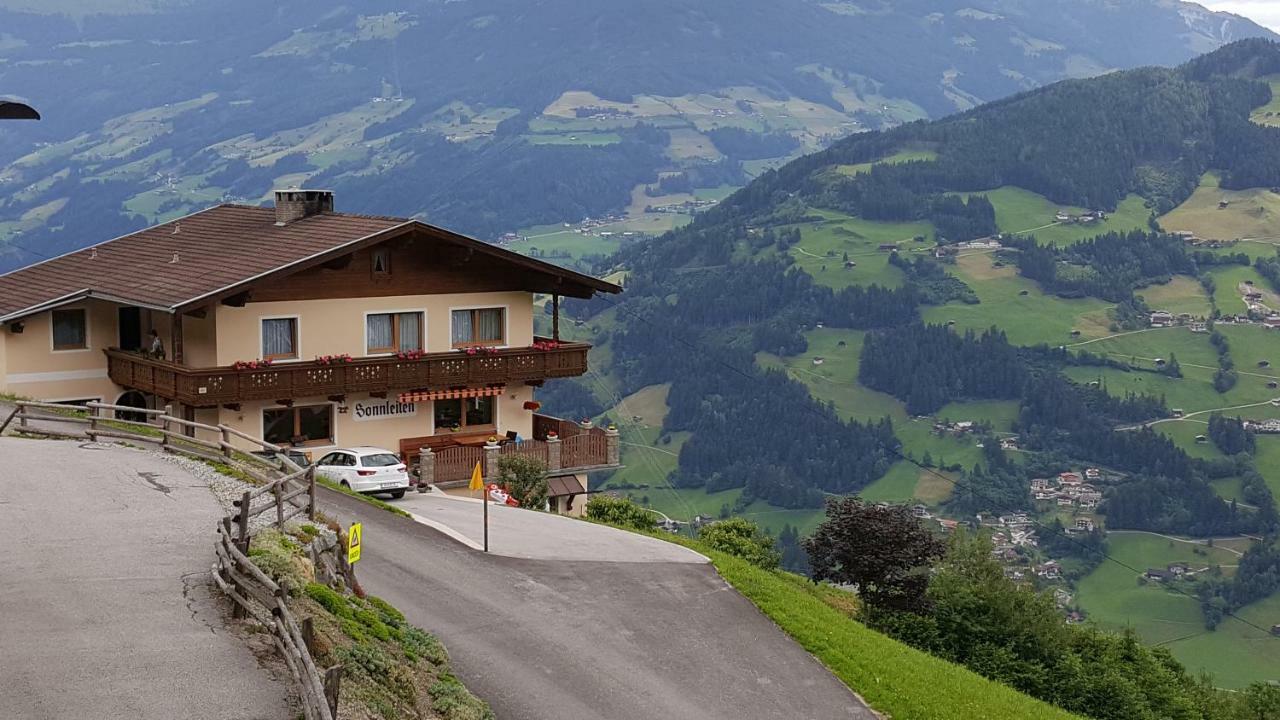 Haus Sonnleiten Hotel Hippach Bagian luar foto